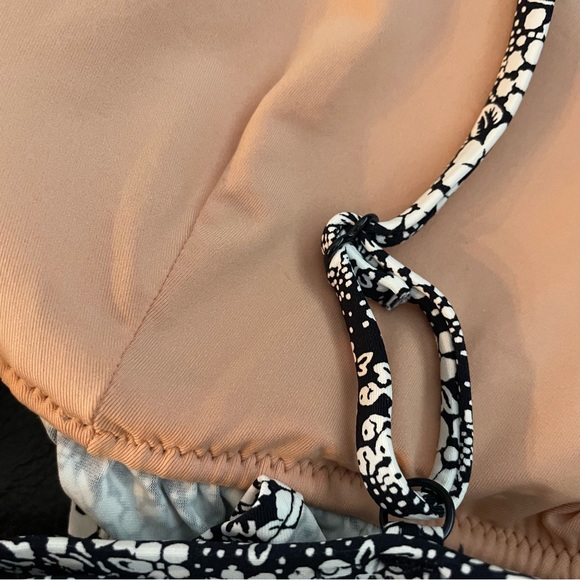 J Crew French Bikini Ruffle Top Bottom Set Navy White Valley Floral Size Medium - Picture 7 of 12